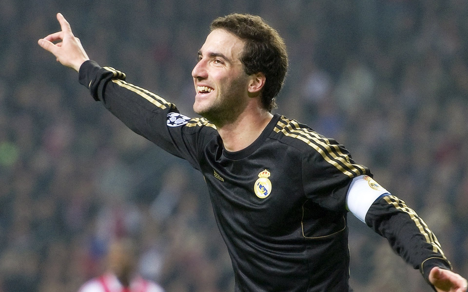 女子接力赛德国新阵配合良好，女子接力进决赛